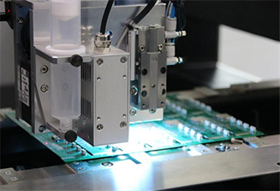 全自動點膠機對芯片點膠封裝保護能起到什么作用
